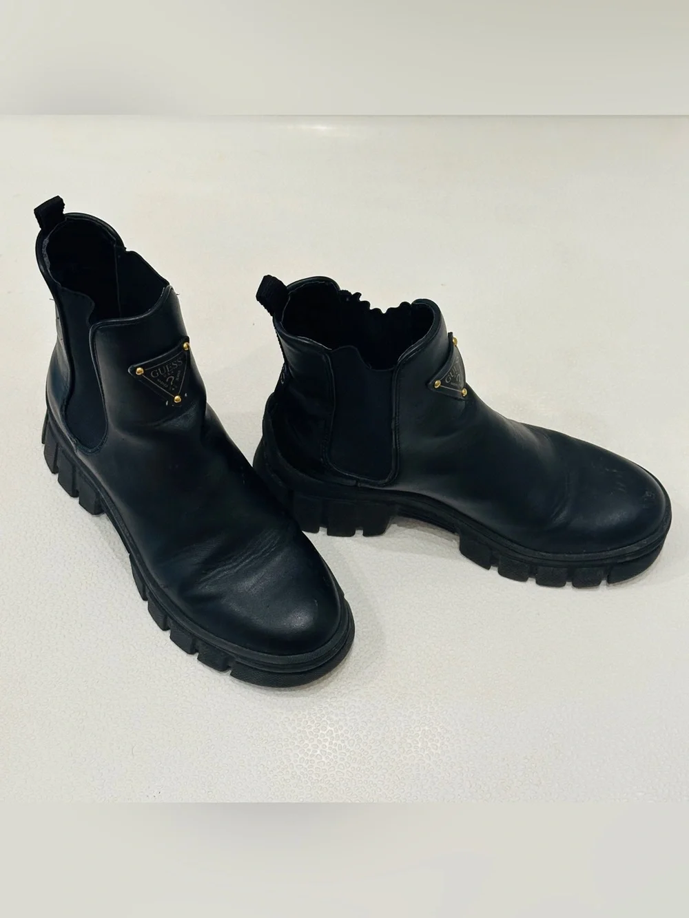 GUESS Black Men’s Lug-Sole Chukka Boots with Gold Logo